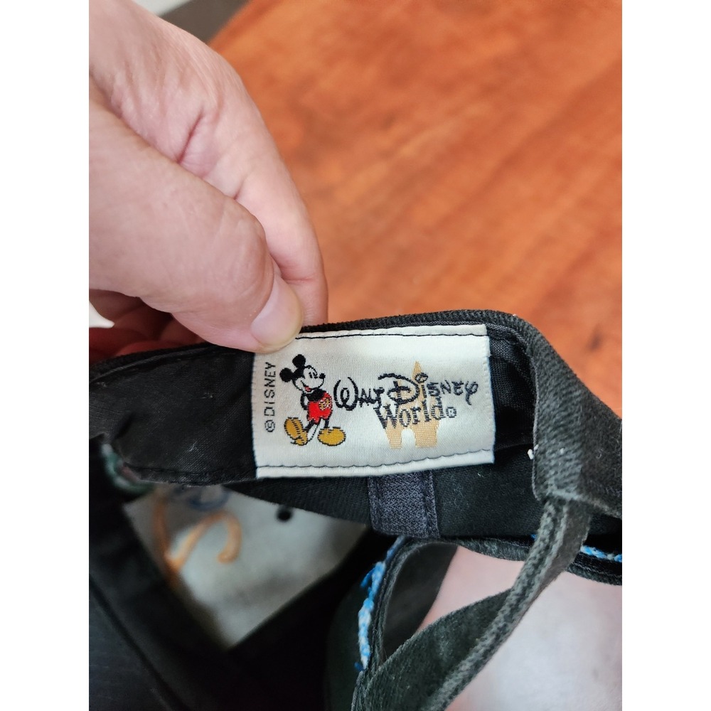 VINTAGE WALT DISNEY WORLD 2000 EMBROIDERED MICKEY AND FRIENDS HAT Y2K - Picture 5 of 5